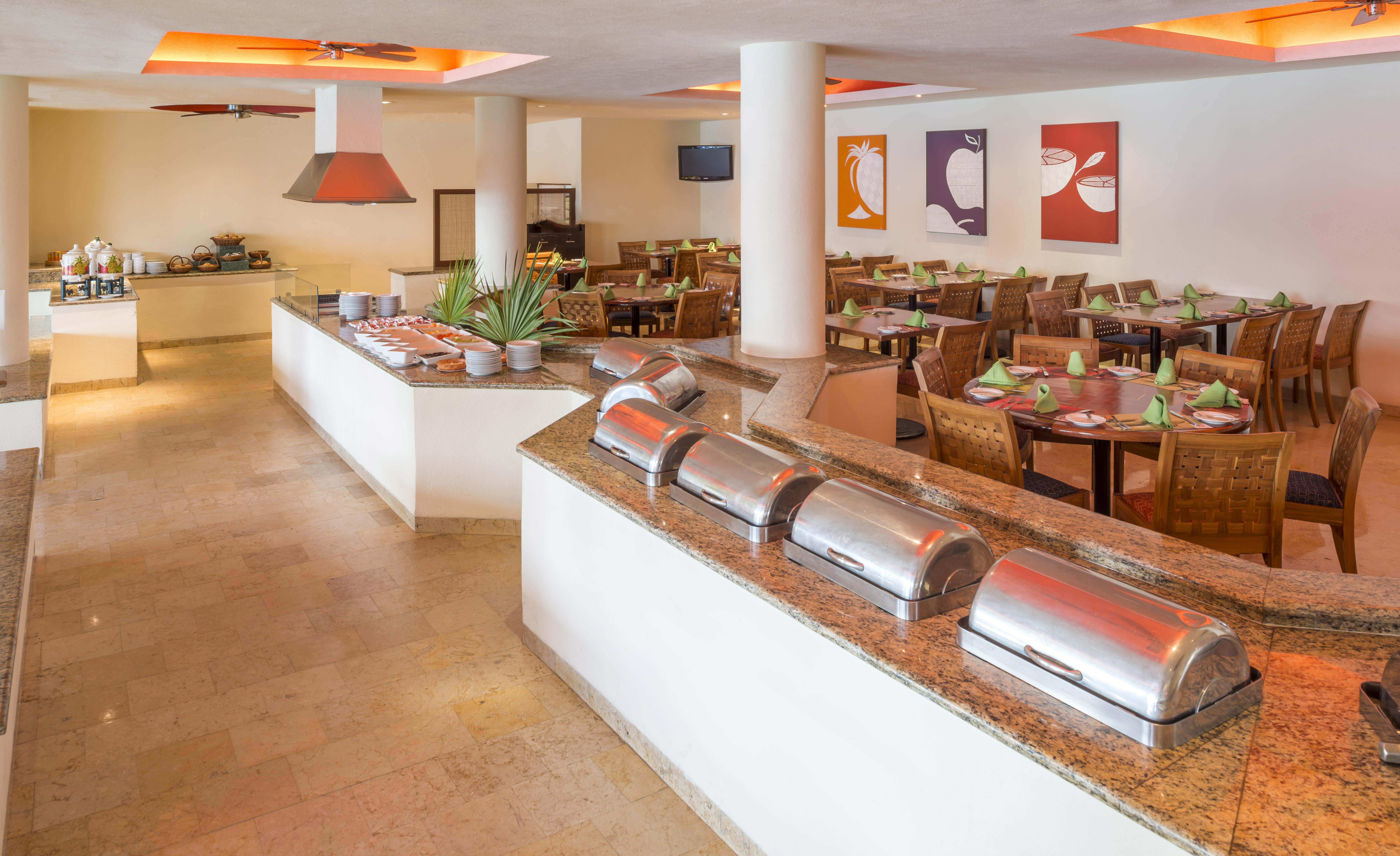 Camino Real Acapulco Diamante Hotel Exterior foto Buffet at a resort