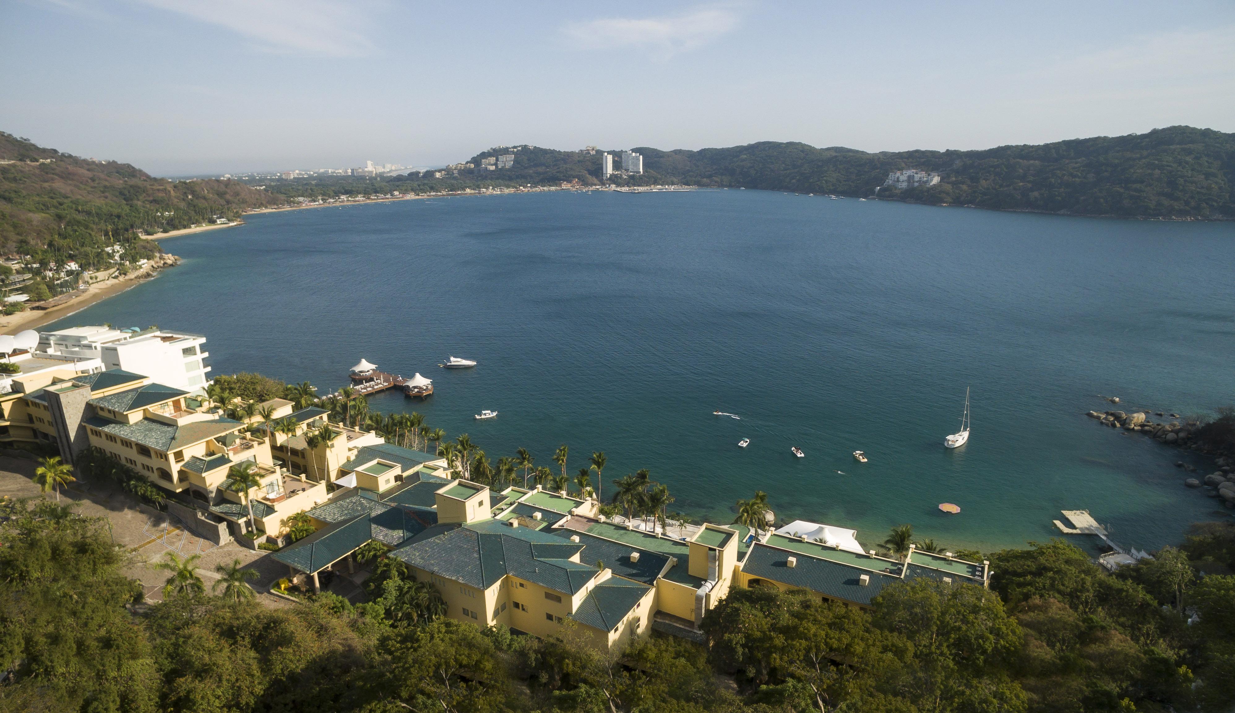 Camino Real Acapulco Diamante Hotel Exterior foto Phuket viewpoint