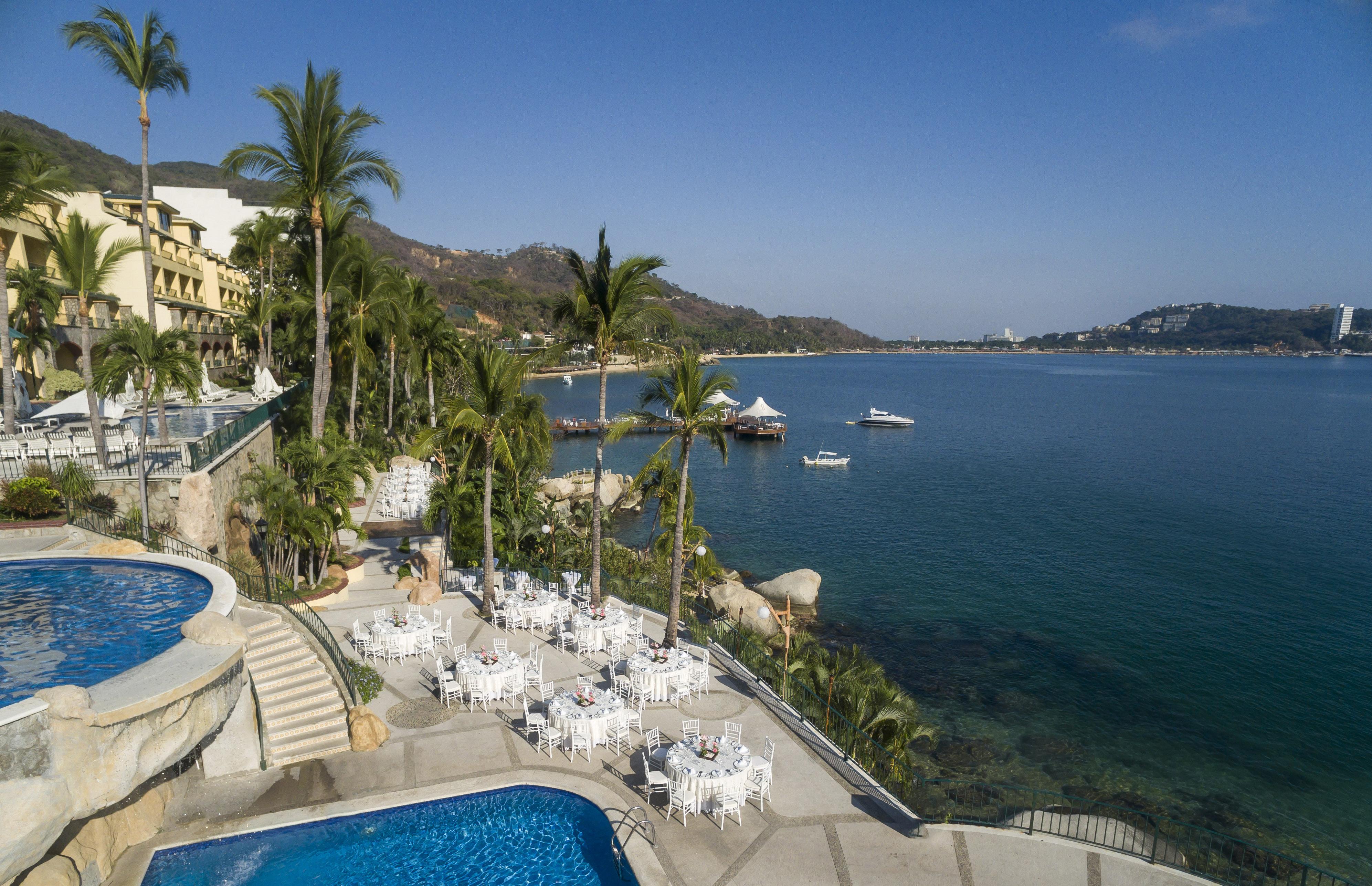 Camino Real Acapulco Diamante Hotel Exterior foto View of the Bay of Acapulco