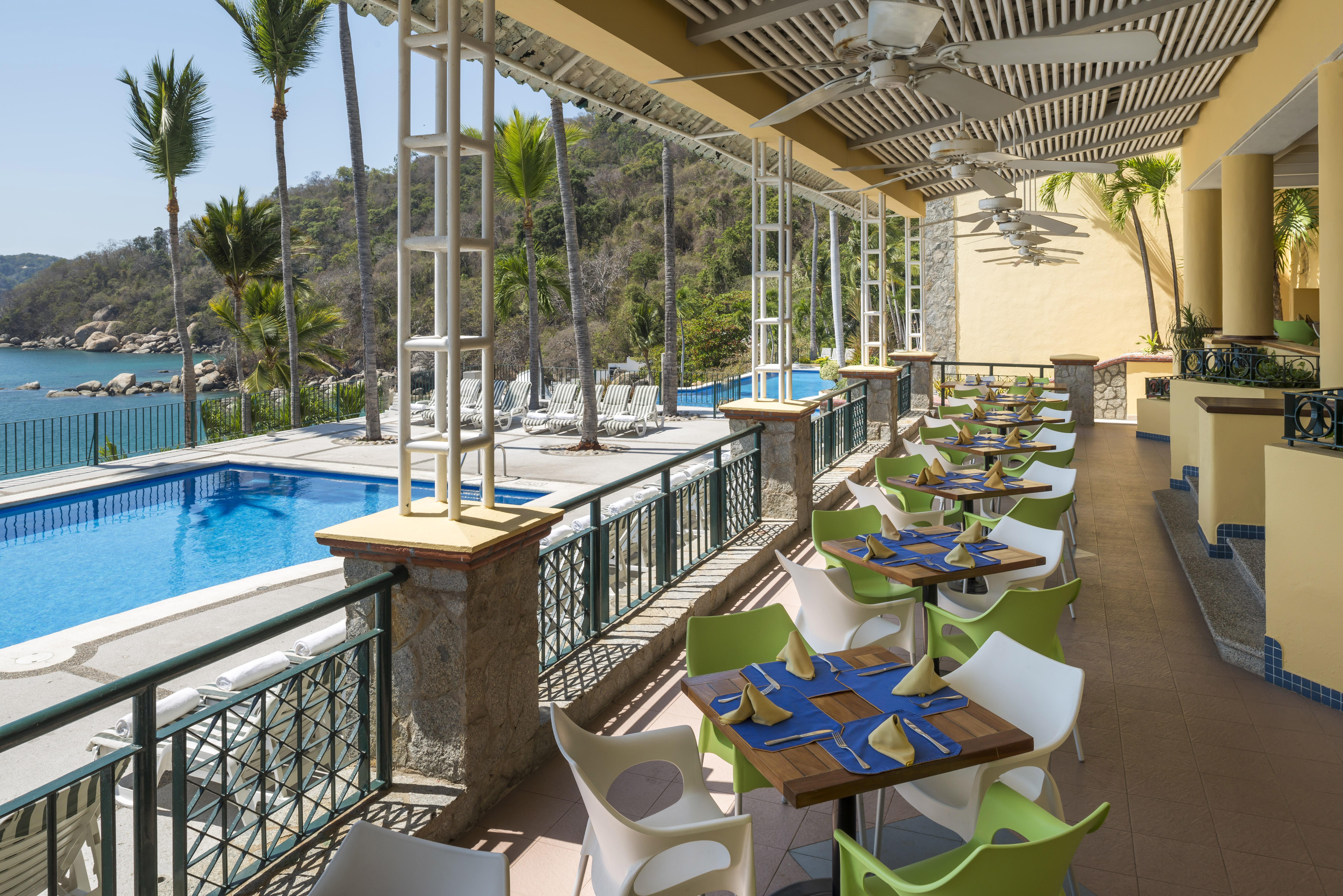 Camino Real Acapulco Diamante Hotel Exterior foto The Cove at Hard Rock Hotel Vallarta