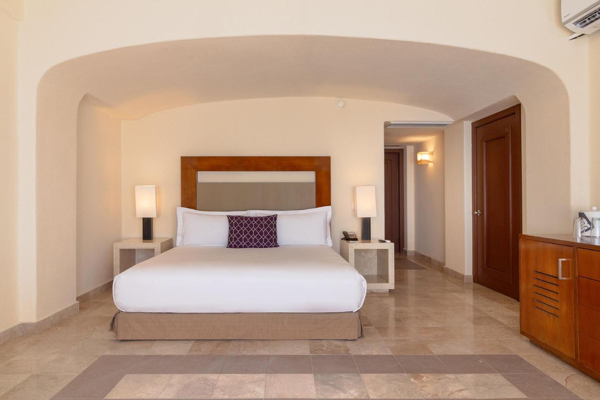 Camino Real Acapulco Diamante Hotel Exterior foto A bedroom at the hotel